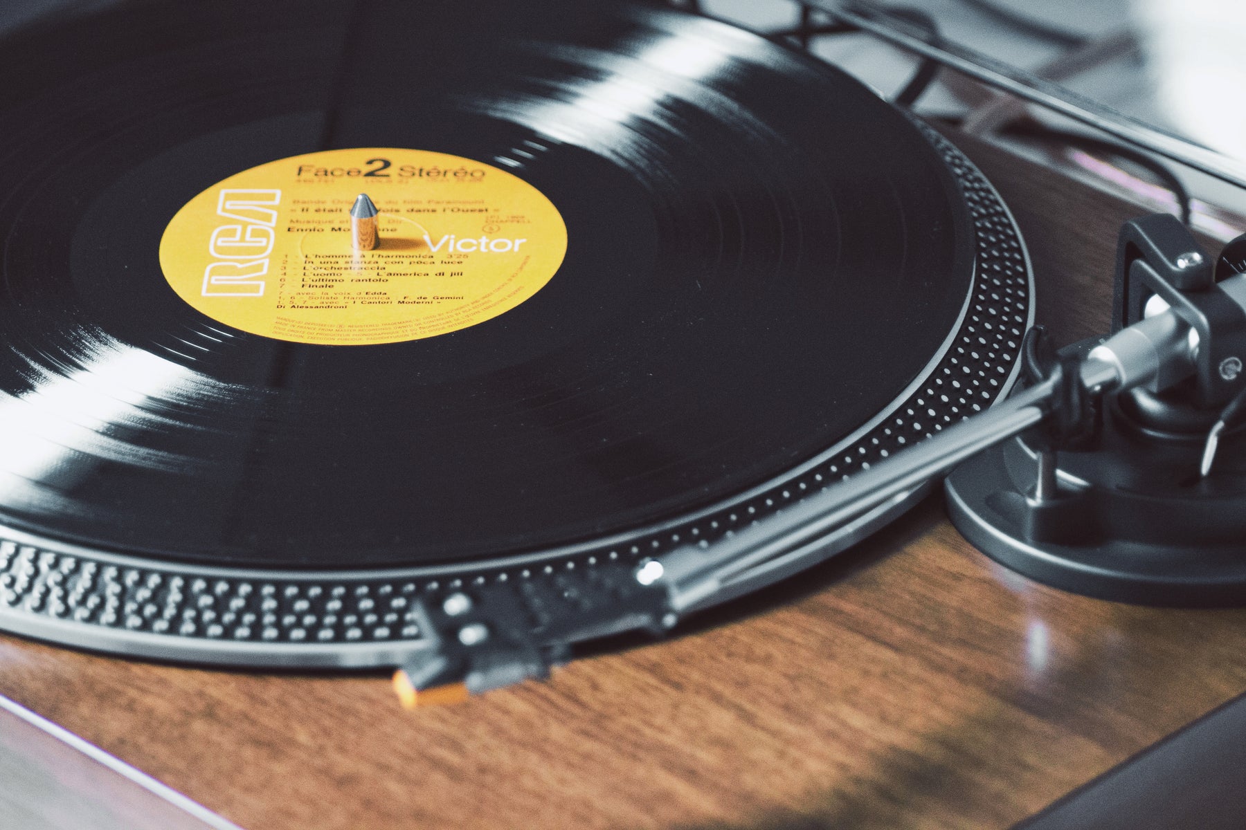 Review: Crosley's T400 Series